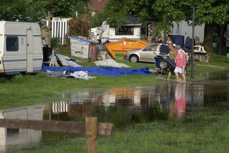 Hochwasser 2008 beim Campingplatz Bild Nr.004
